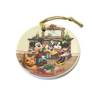 The Disney Collection 1986 Grolier Collectibles Mistletoe Magic Ornament